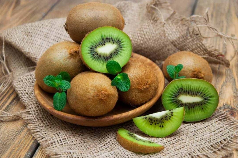 is kiwi safe for dogs is kiwi safe for dogs
